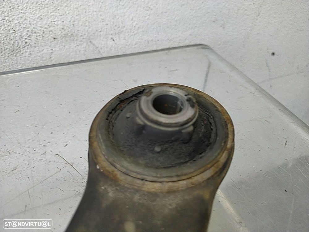 Braço Suspensão Frente Direito Peugeot 307 Break (3E) - 8