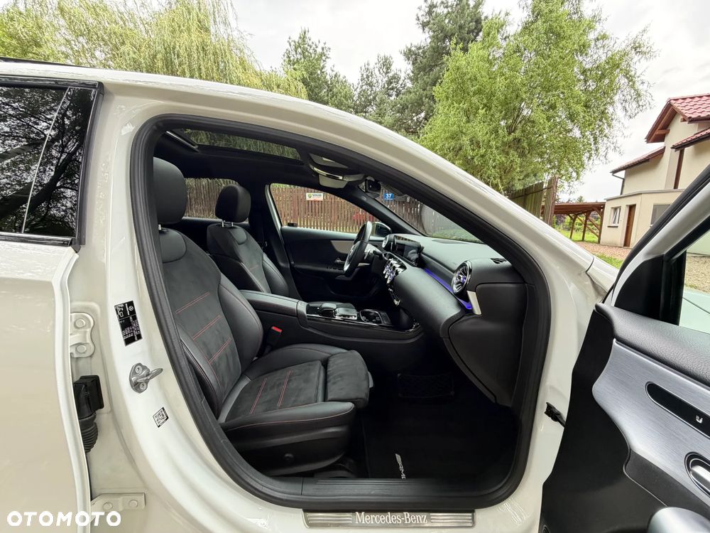 Mercedes-Benz Klasa A 200 AMG Line 7G-DCT - 27