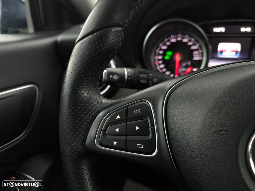 Mercedes-Benz CLA 180 d Shooting Brake Urban - 18