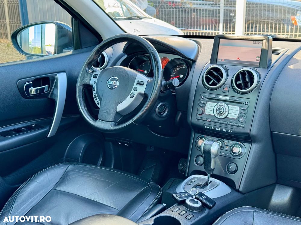 Nissan Qashqai 2.0 DCI 4 x 4 DPF Aut tekna - 24
