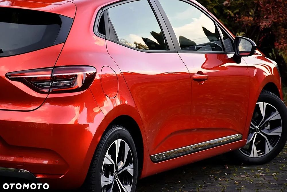 Renault Clio BLUE dCi 85 BUSINESS EDITION - 11