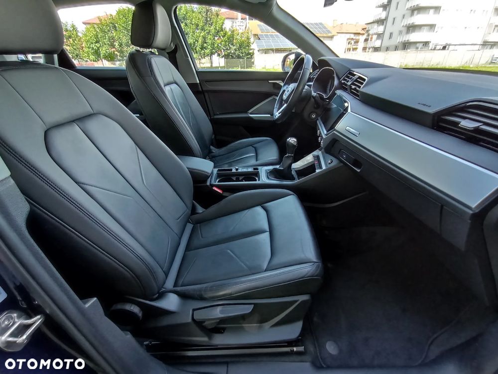 Audi Q3 35 TFSI - 36