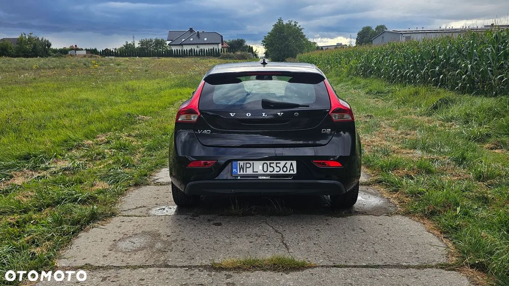 Volvo V40 D2 Momentum - 12