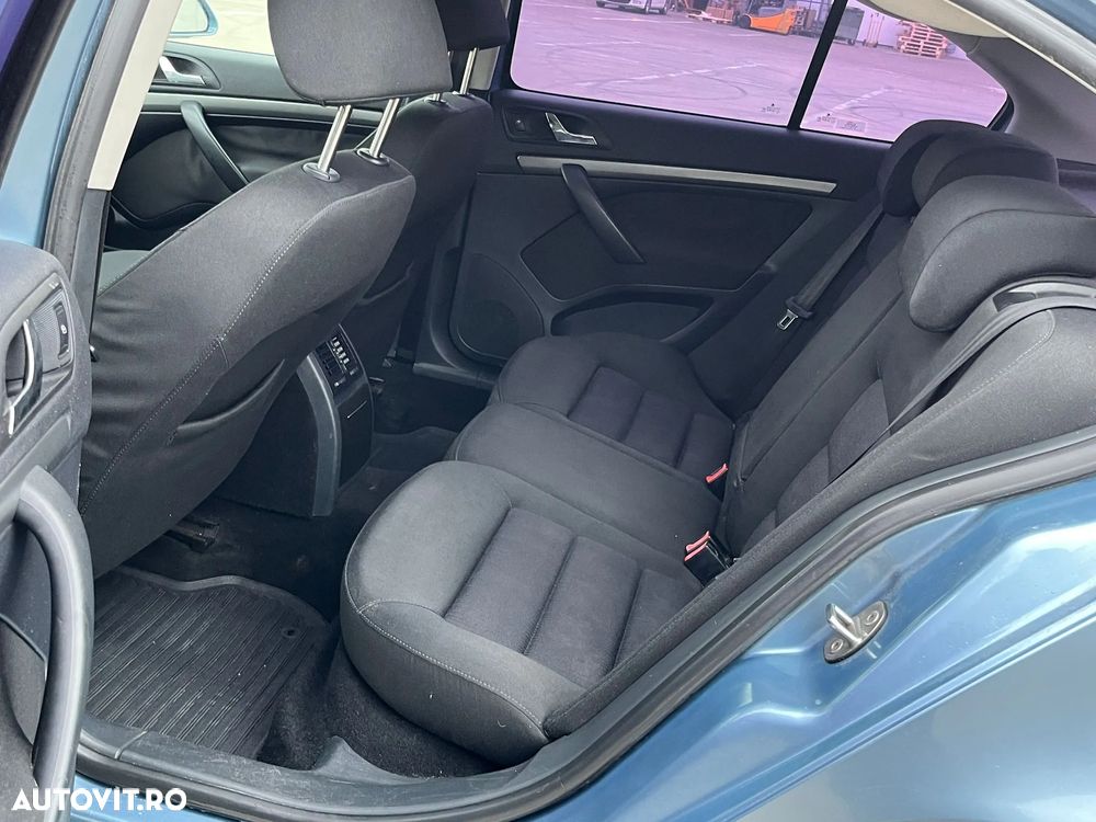 Skoda Octavia 1.9 TDI DPF Elegance - 9