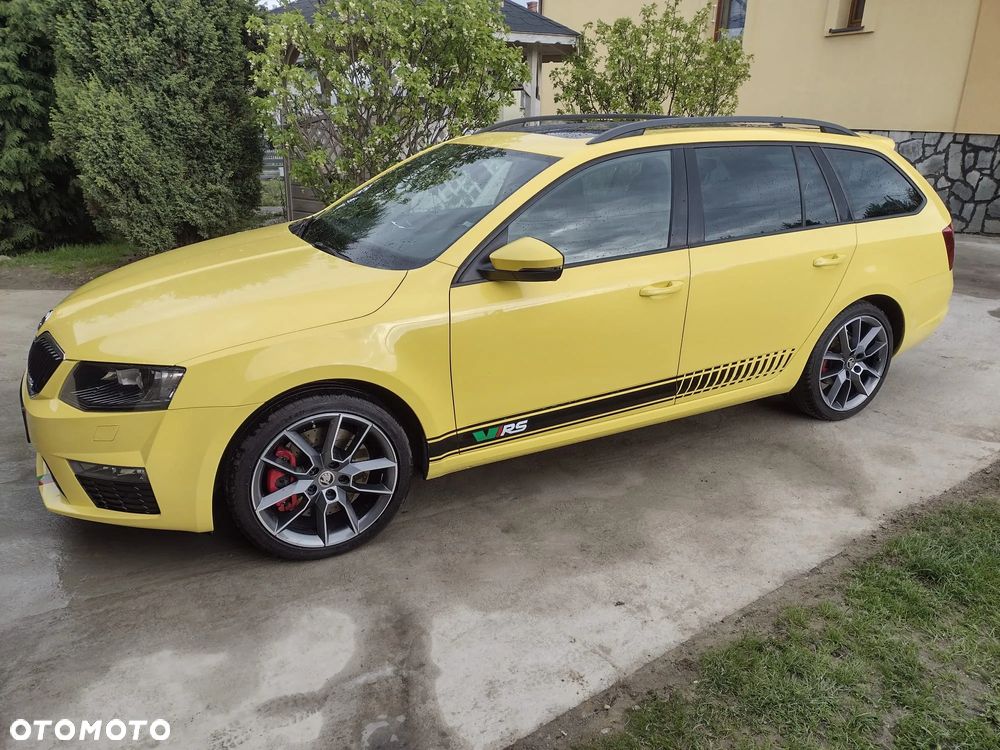 Skoda Octavia Combi 2.0 TDI RS - 1