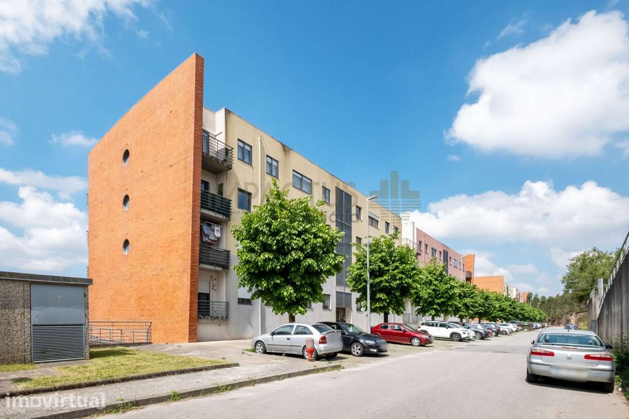 Apartamento T3 renovado em Alfena - Grande imagem: 3/27