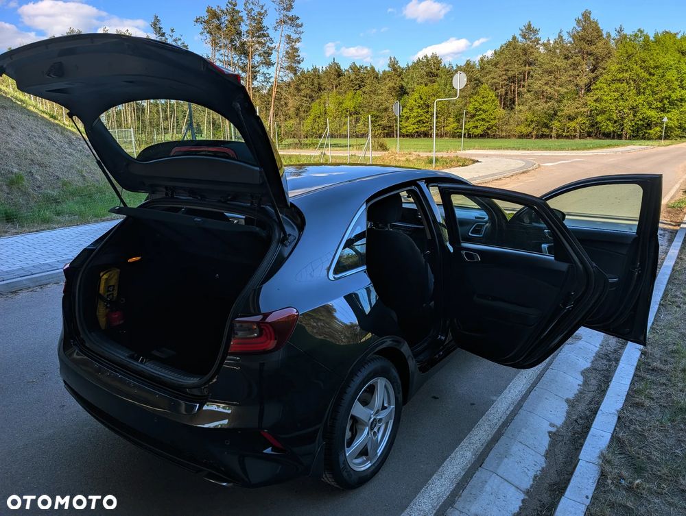 Kia Ceed 1.4 L Business Line - 16