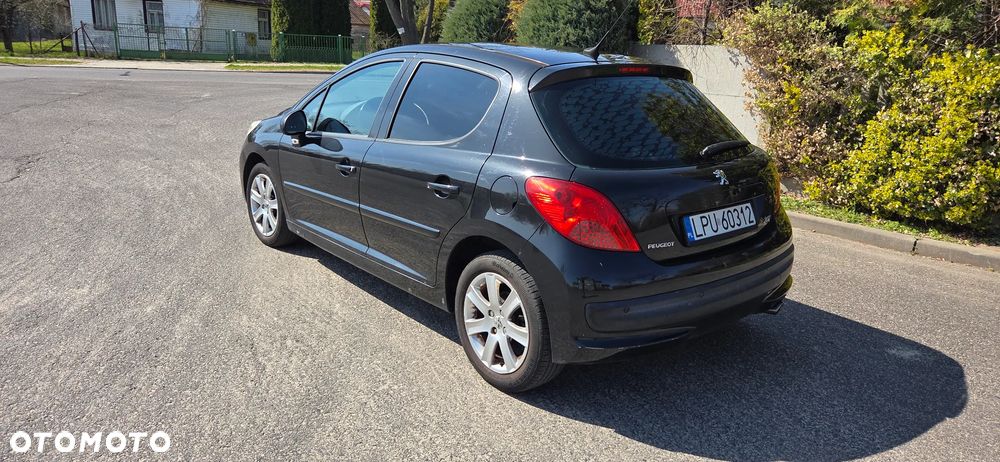 Peugeot 207 - 4
