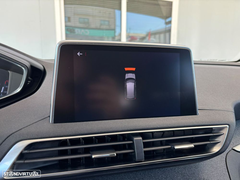 Peugeot 3008 PureTech 130 Stop & Start GPF EAT8 Allure Pack - 23
