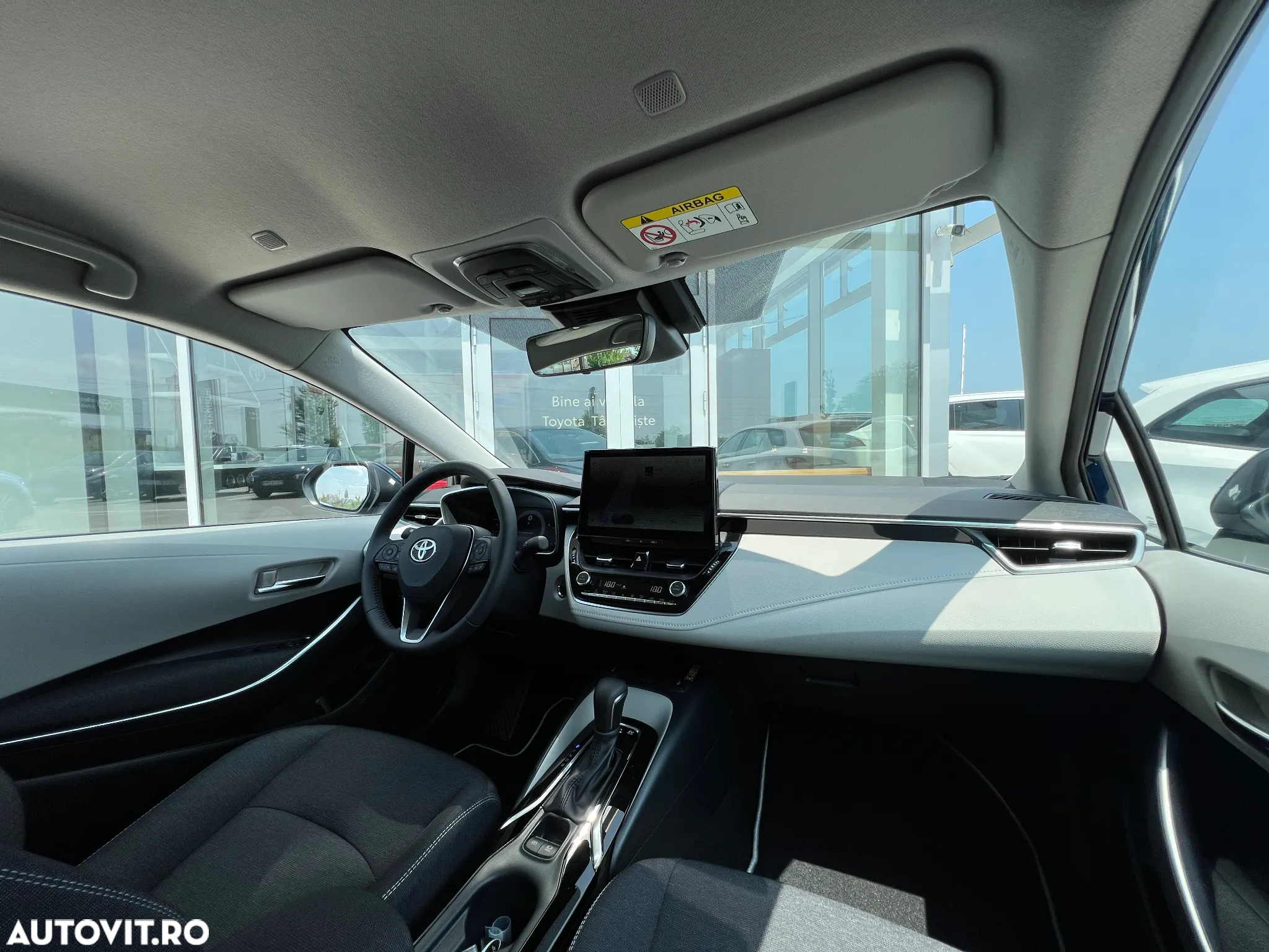Toyota Corolla 1.8 HSD Dynamic - 6