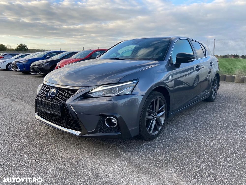 Lexus CT - 1