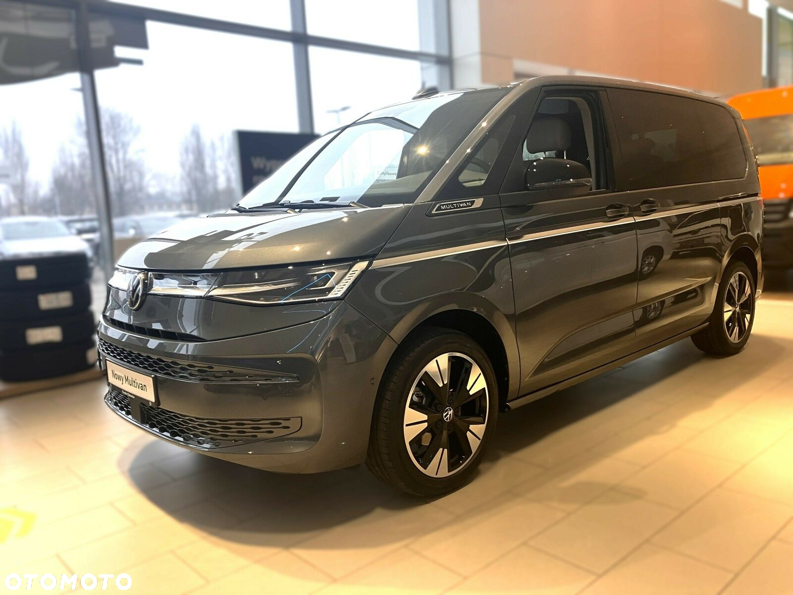 Volkswagen Multivan - 2