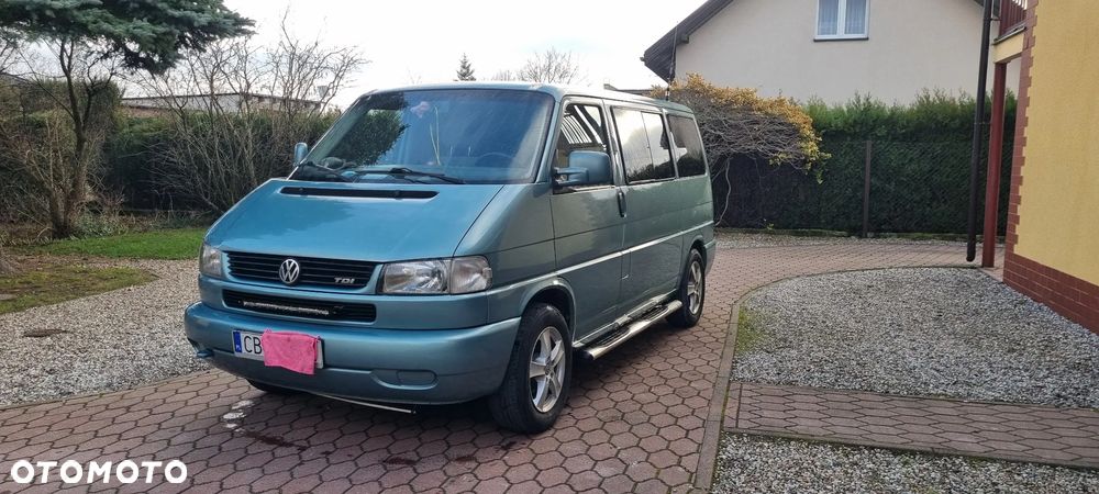 Volkswagen Transporter - 1