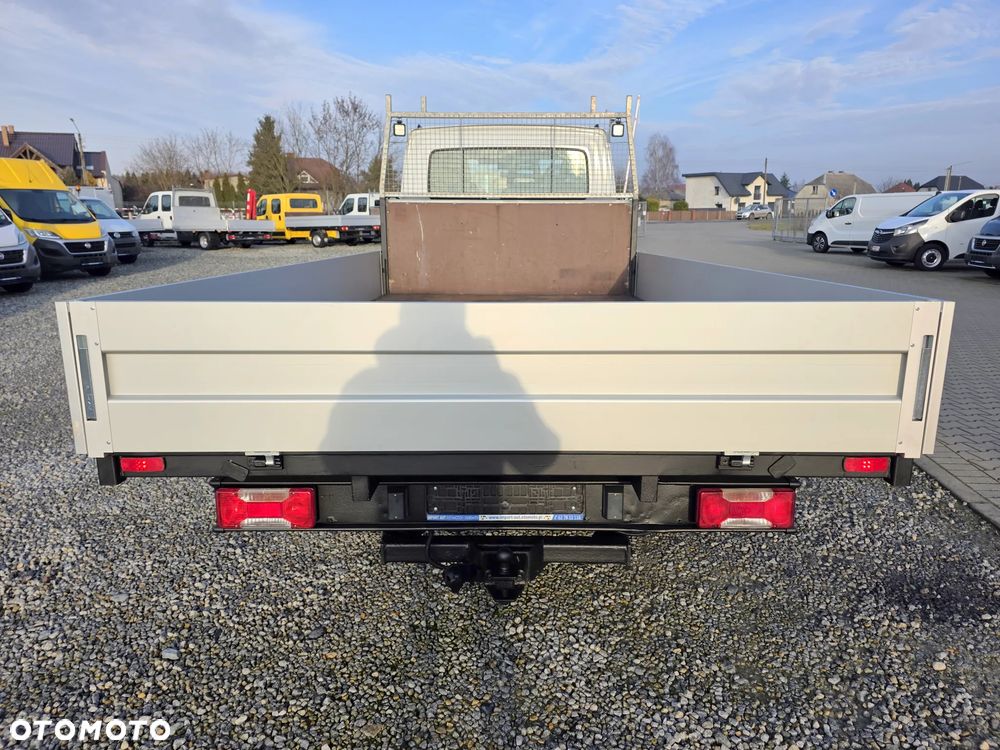 Iveco 35C18 3,0 HPI 180 KONNA SKRZYNIA 4,2M KLIMA WEBASTO 75T/KM PRZEBIEGU GWARANCJA IDEALNE BLIŻNIAKI DO 3,5T - 4