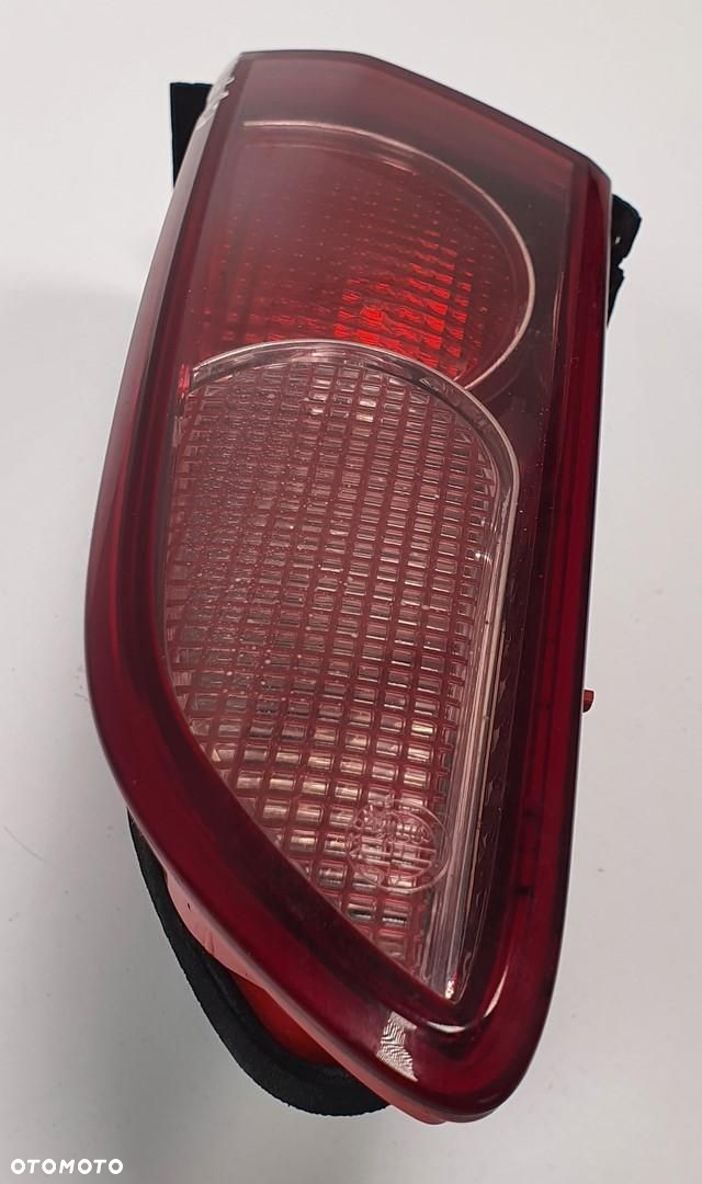 LAMPA PRAWY TYŁ ALFA ROMEO 159 50504819 EUROPA - 2