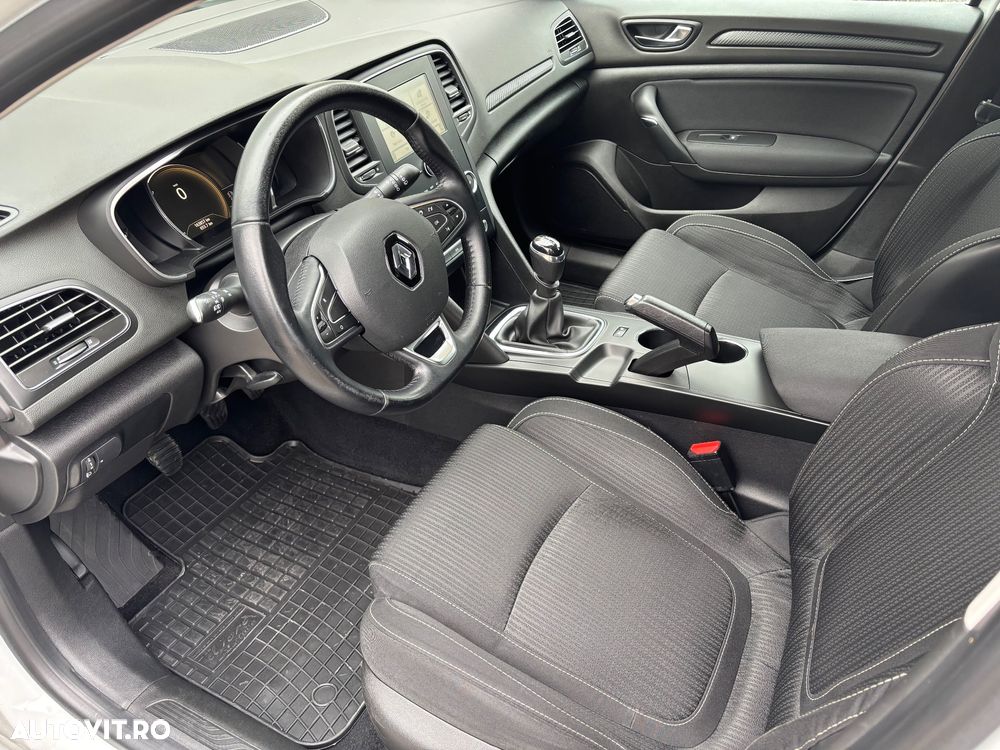 Renault Megane - 10