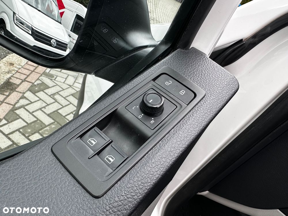 Volkswagen Transporter T6 Long Brygadówka - 23