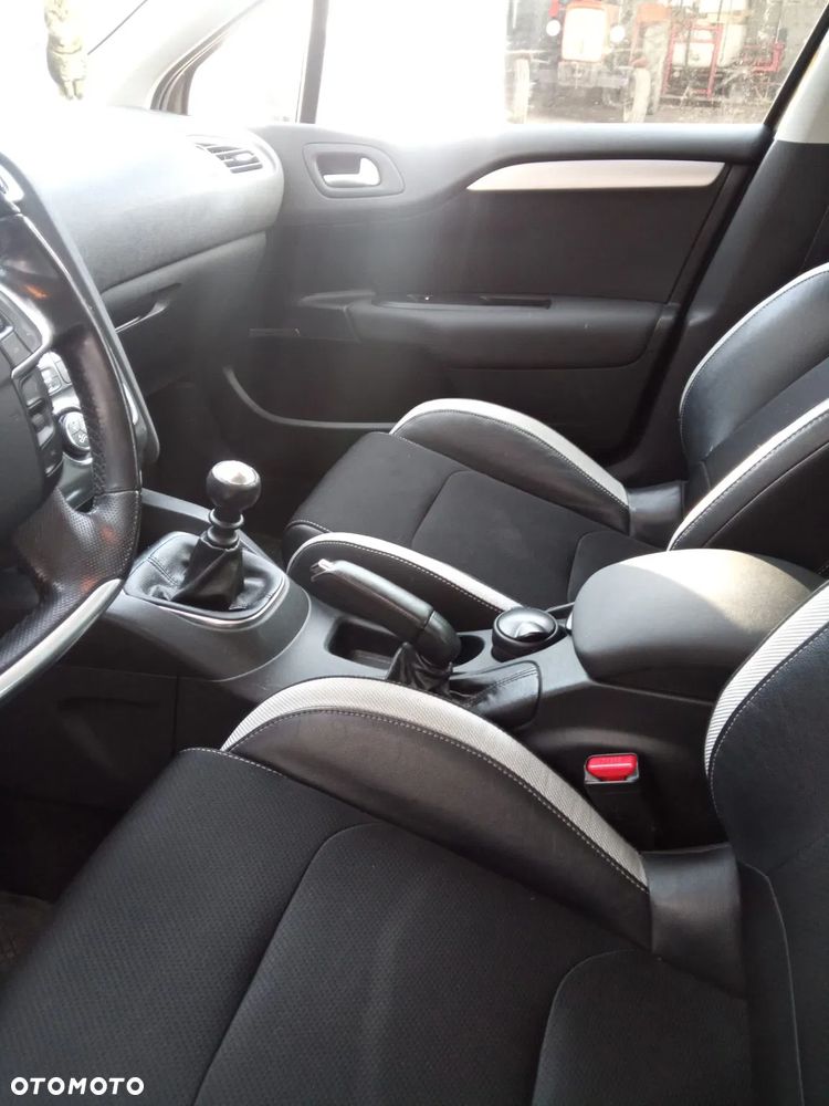 Citroën C4 1.6 HDi Exclusive - 14