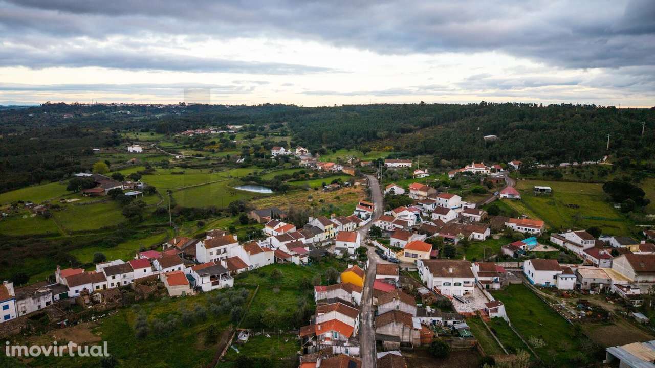 Moradias por concluir com anexo e terreno — oportunidade única em Cada - Grande imagem: 2/34