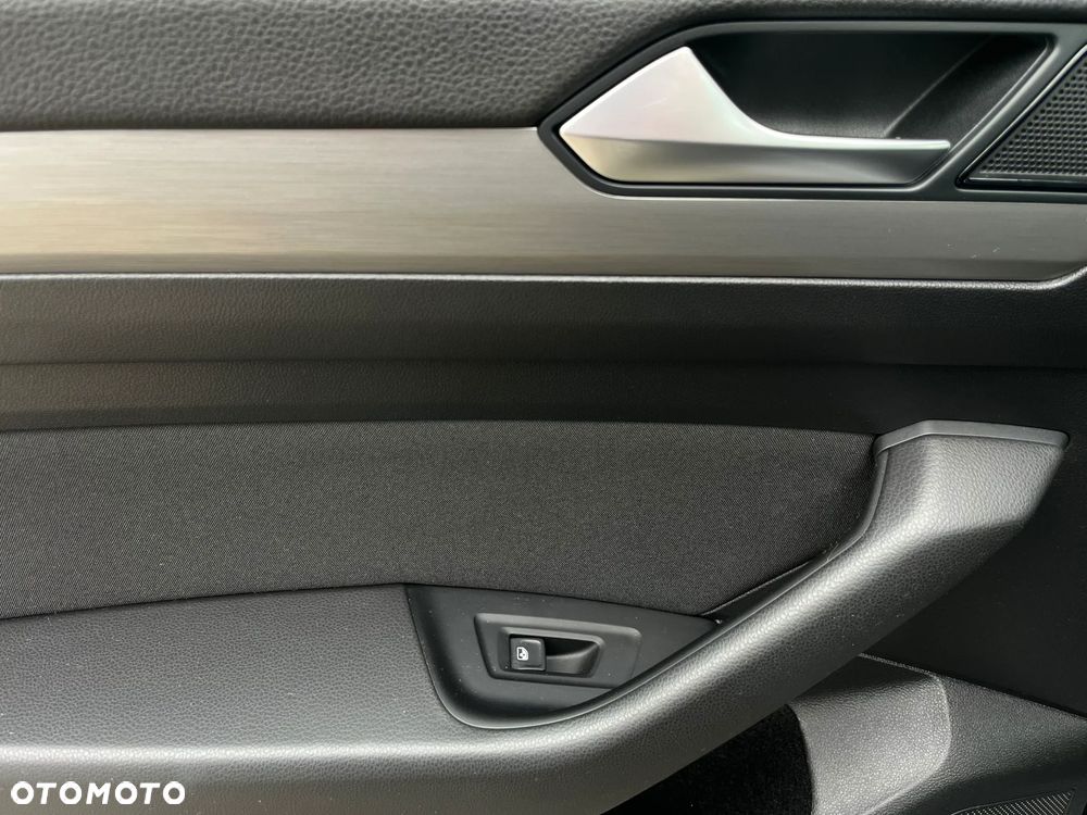 Volkswagen Passat 2.0 TDI EVO Essence - 27