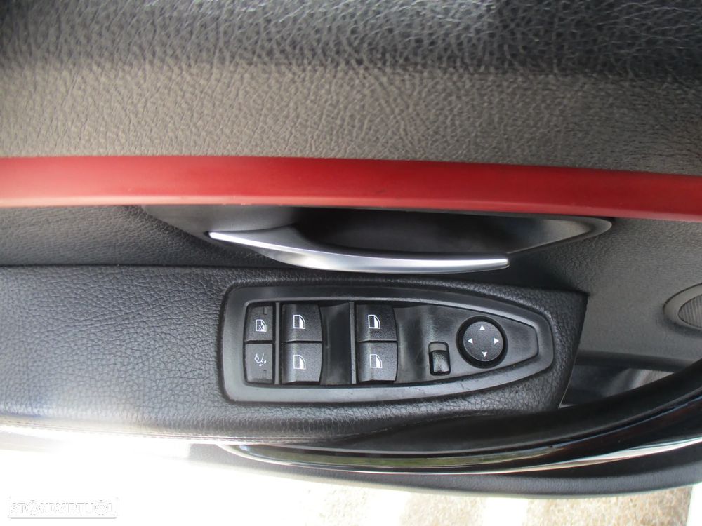 BMW 318 Gran Turismo d Auto Line Sport - 30