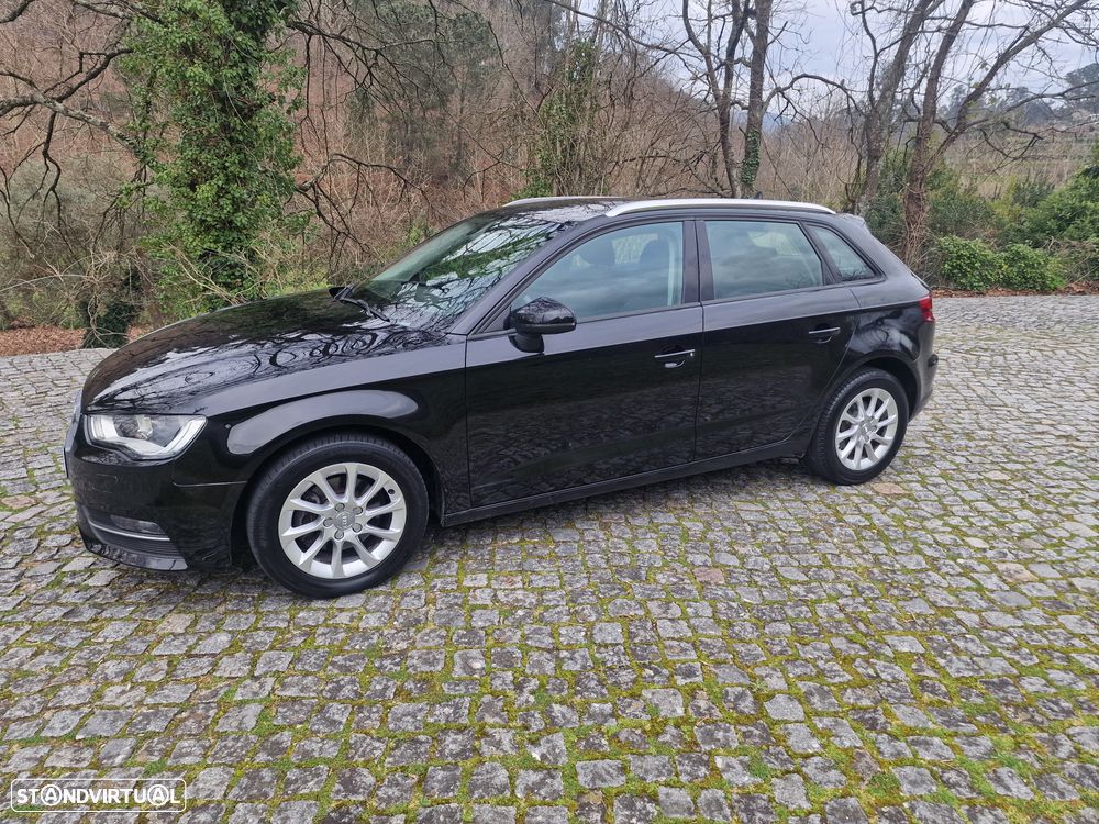 Audi A3 Sportback 1.6 TDI Sport - 4