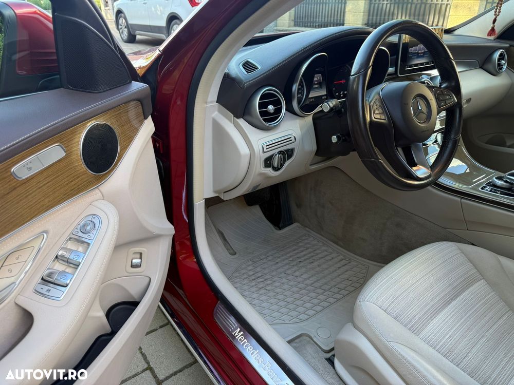 Mercedes-Benz C - 7