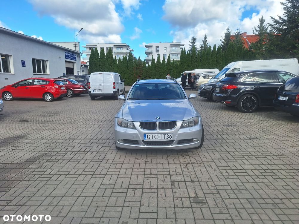 BMW Seria 3 - 1