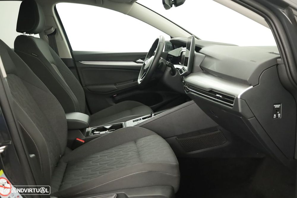 VW Golf 1.5 TSI e-Hybrid Life DSG - 22