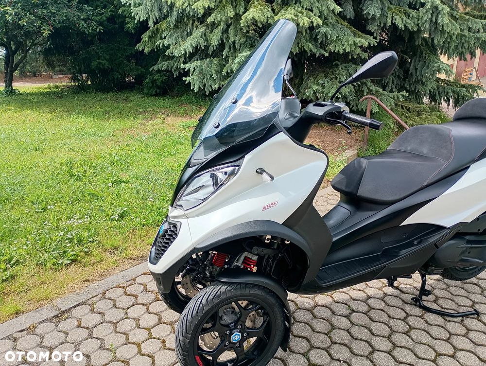 Piaggio MP-3 - 7