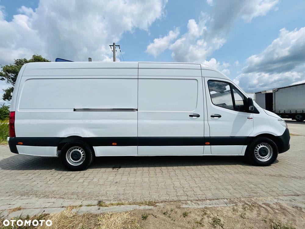 Mercedes-Benz Sprinter - 8