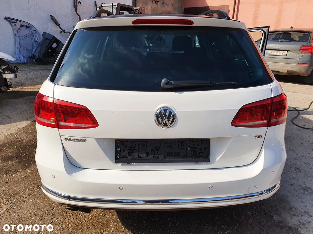Volkswagen Passat 1.8 TSI DSG Comfortline - 4