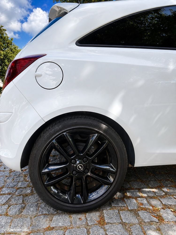 Opel Corsa 1.2 Black Edition - 8