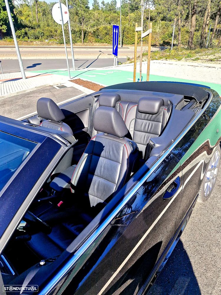 VW Golf Cabriolet 2.0 TSI GTI DSG - 28