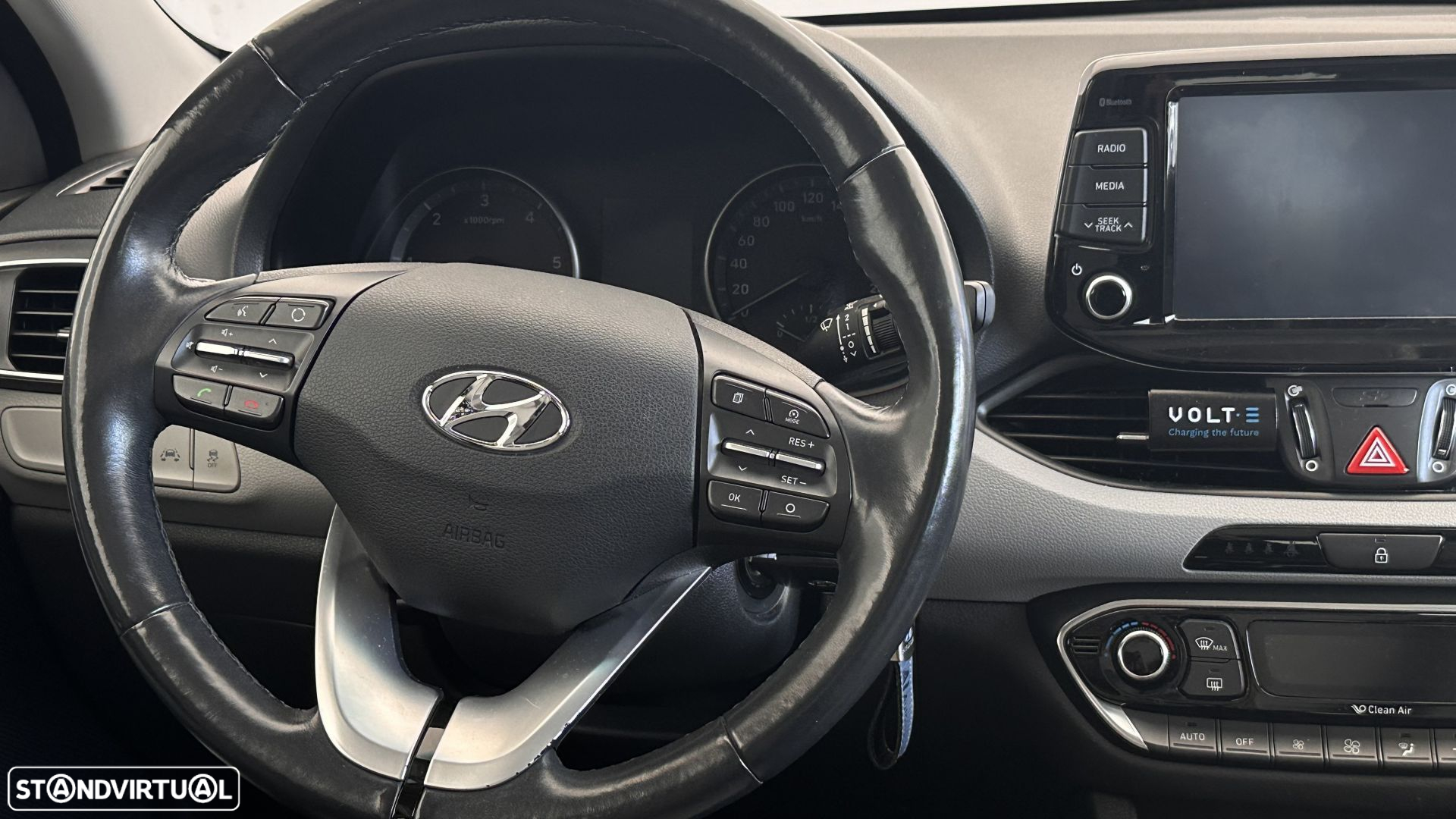 Hyundai i30 1.6 CRDI Launch Edition - 3