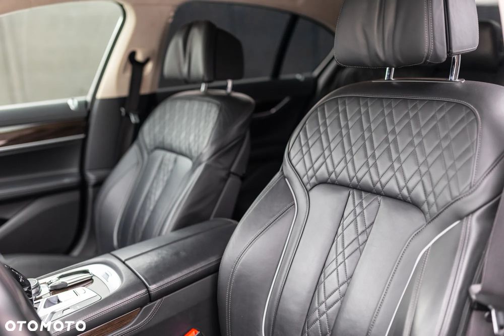 BMW Seria 7 740d xDrive - 4