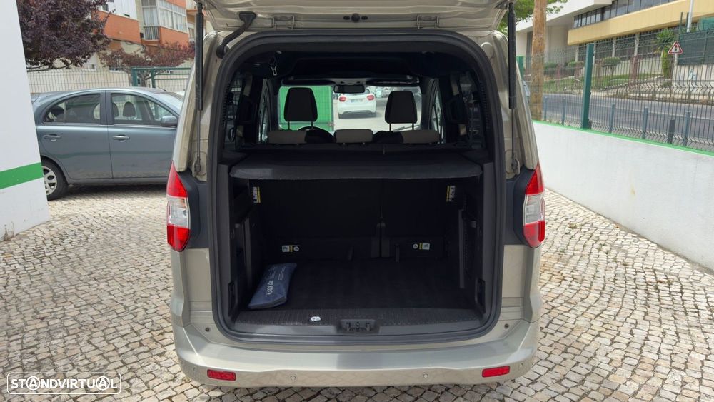 Ford Tourneo Courier 1.5 TDCi Titanium - 12