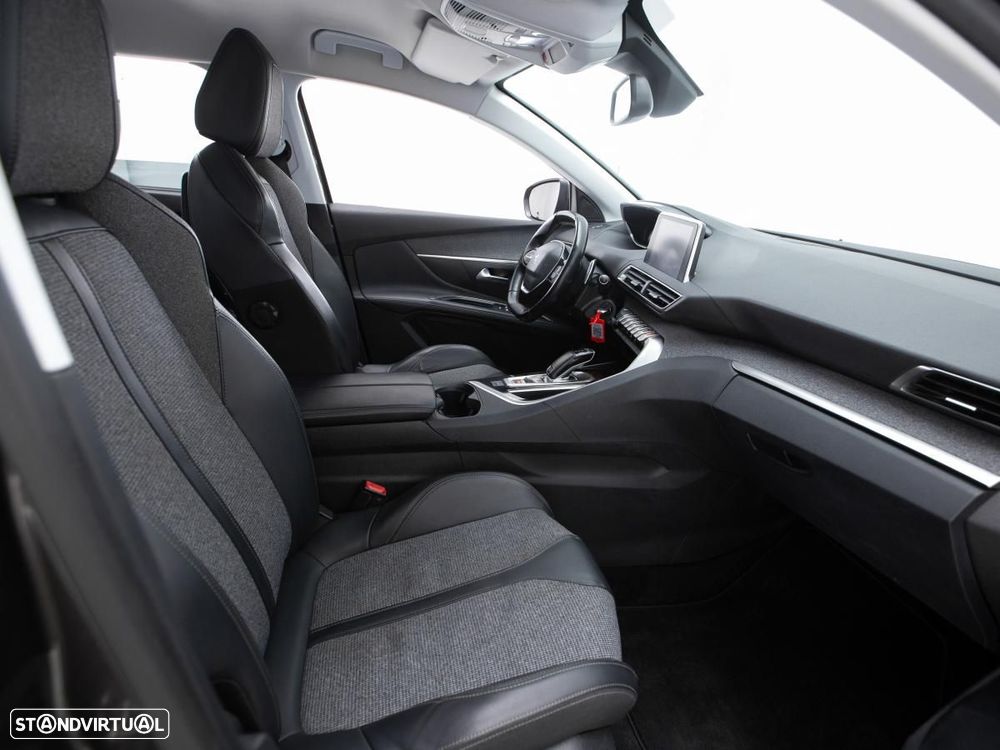 Peugeot 5008 - 9