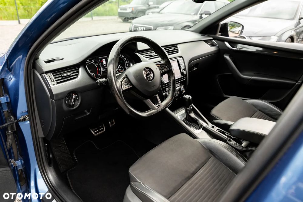 Skoda Octavia 2.0 TSI (Green tec) DSG RS - 17