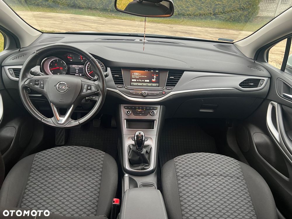 Opel Astra V 1.4 T Enjoy - 10
