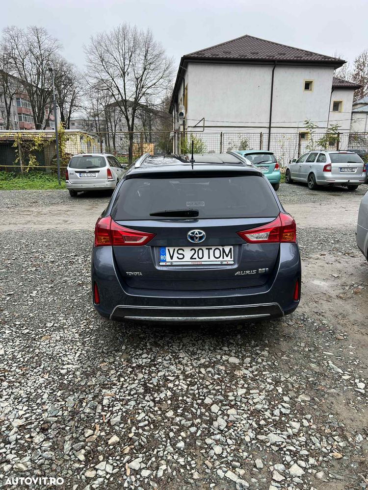 Toyota Auris 1.8 L VVT-i TS Hybrid Sol+ - 4