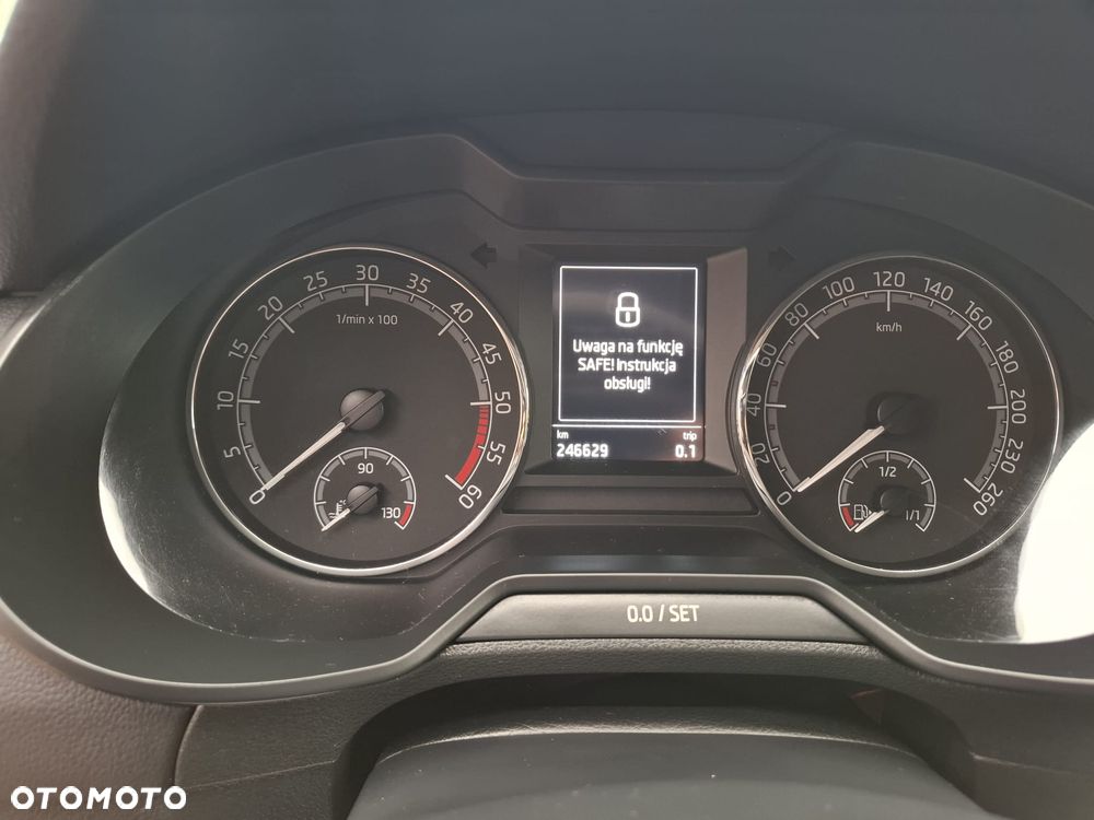 Skoda Octavia 2.0 TDI SCR Ambition - 24
