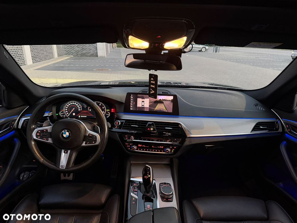 BMW Seria 5 520d xDrive M Sport sport - 11