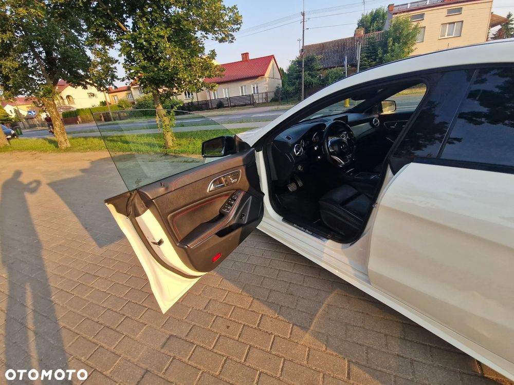 Mercedes-Benz CLA 220 d 7G-DCT AMG Line - 18
