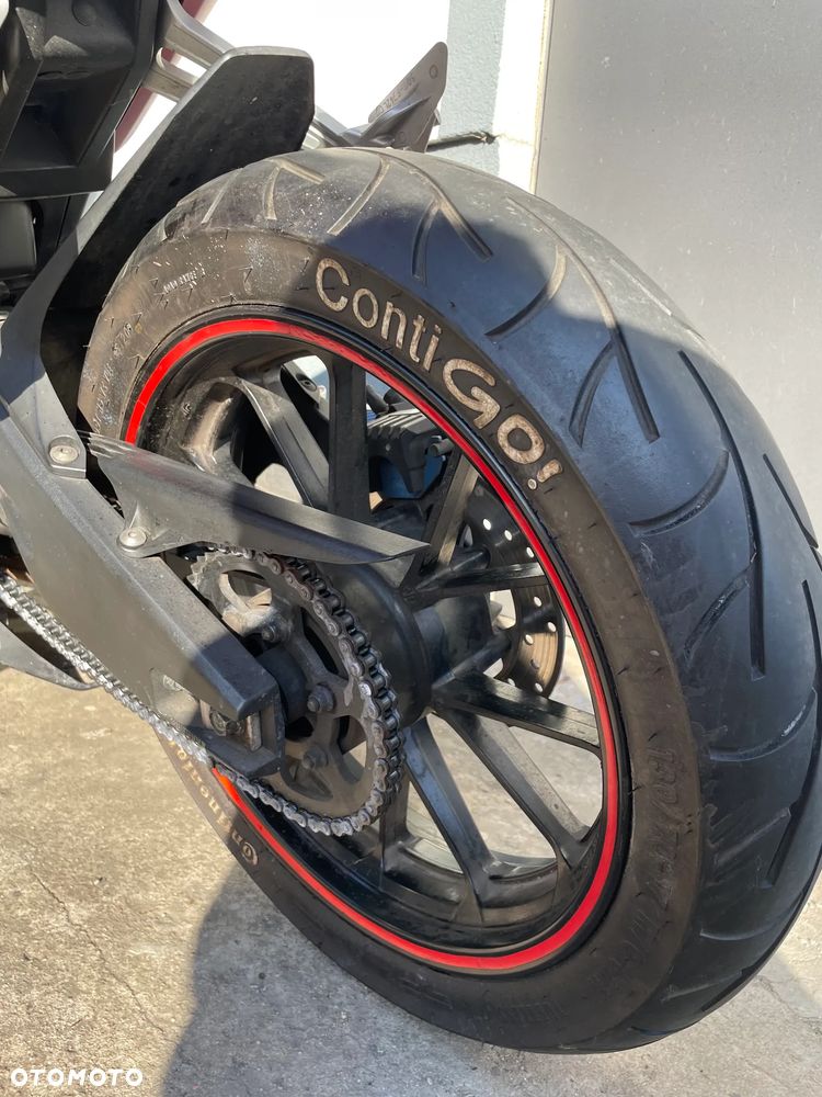 Yamaha YZF - 6