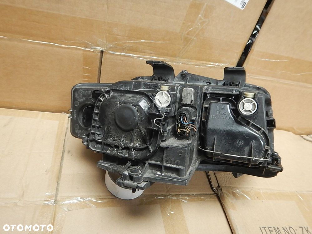 lampa przod lewa audi a4 b6 soczewka eu - 7