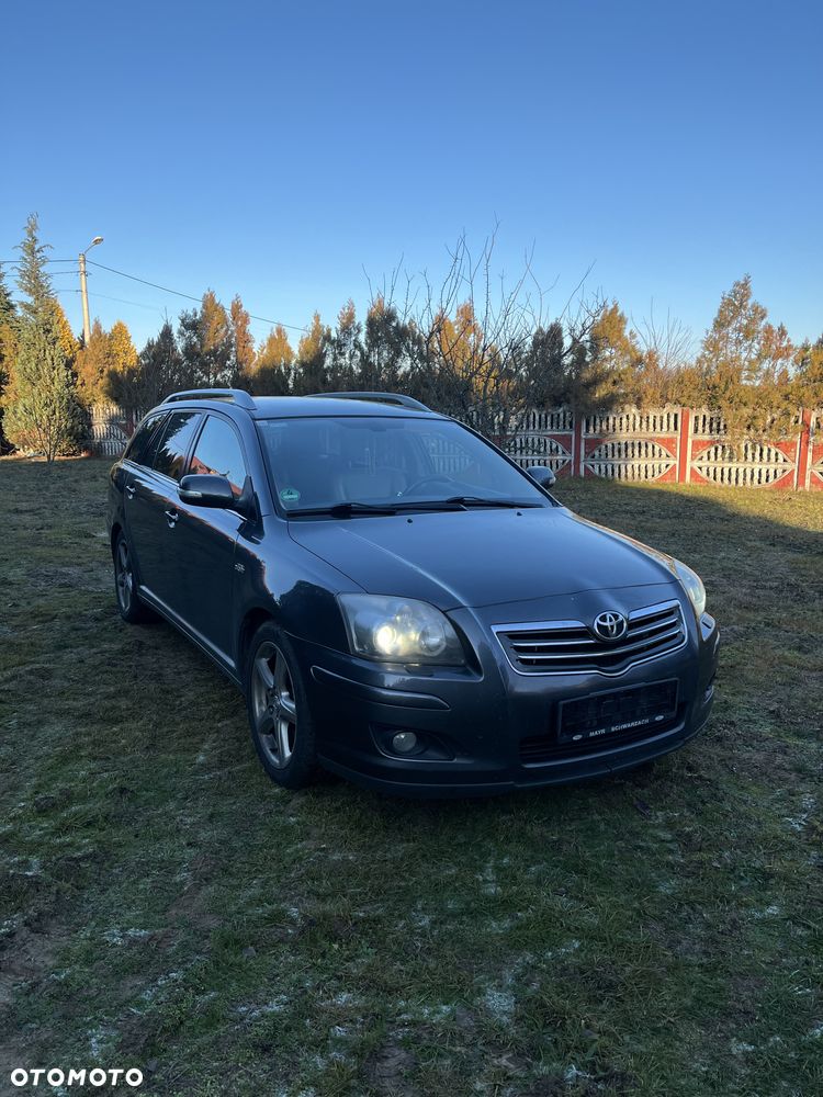 Toyota Avensis 2.2 D-4D Prestige - 8