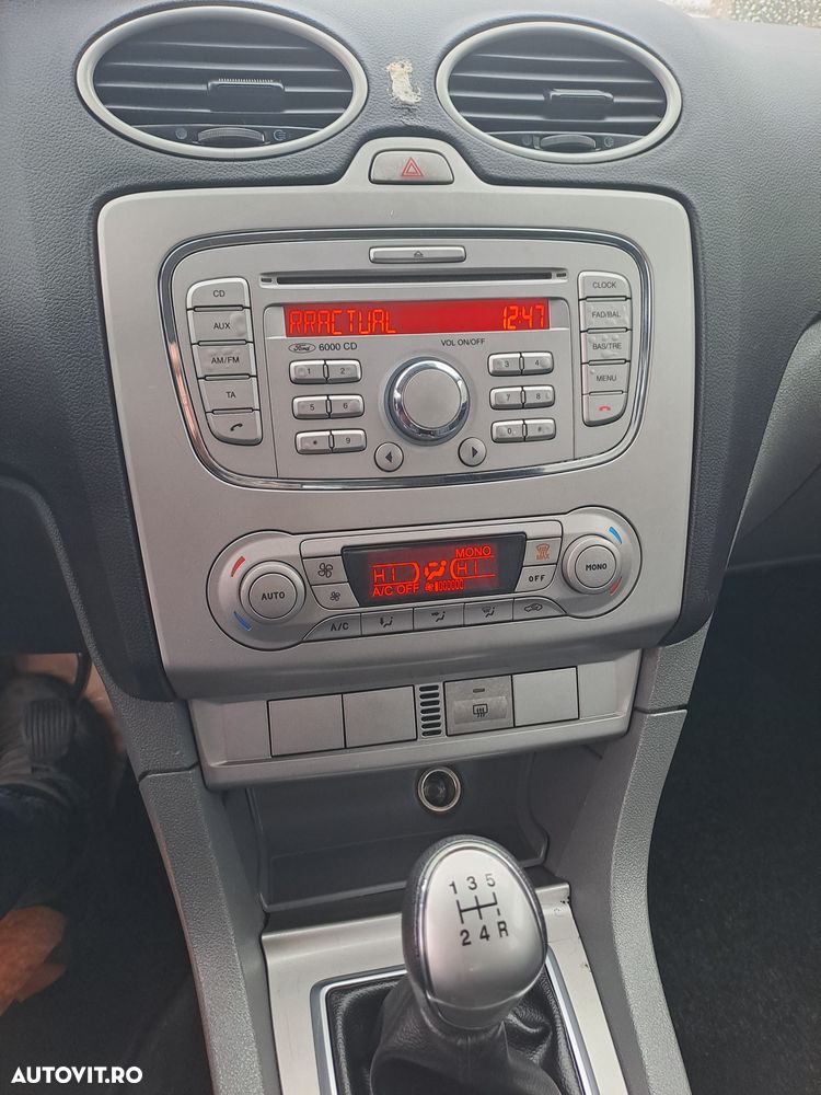 Ford Focus - 7