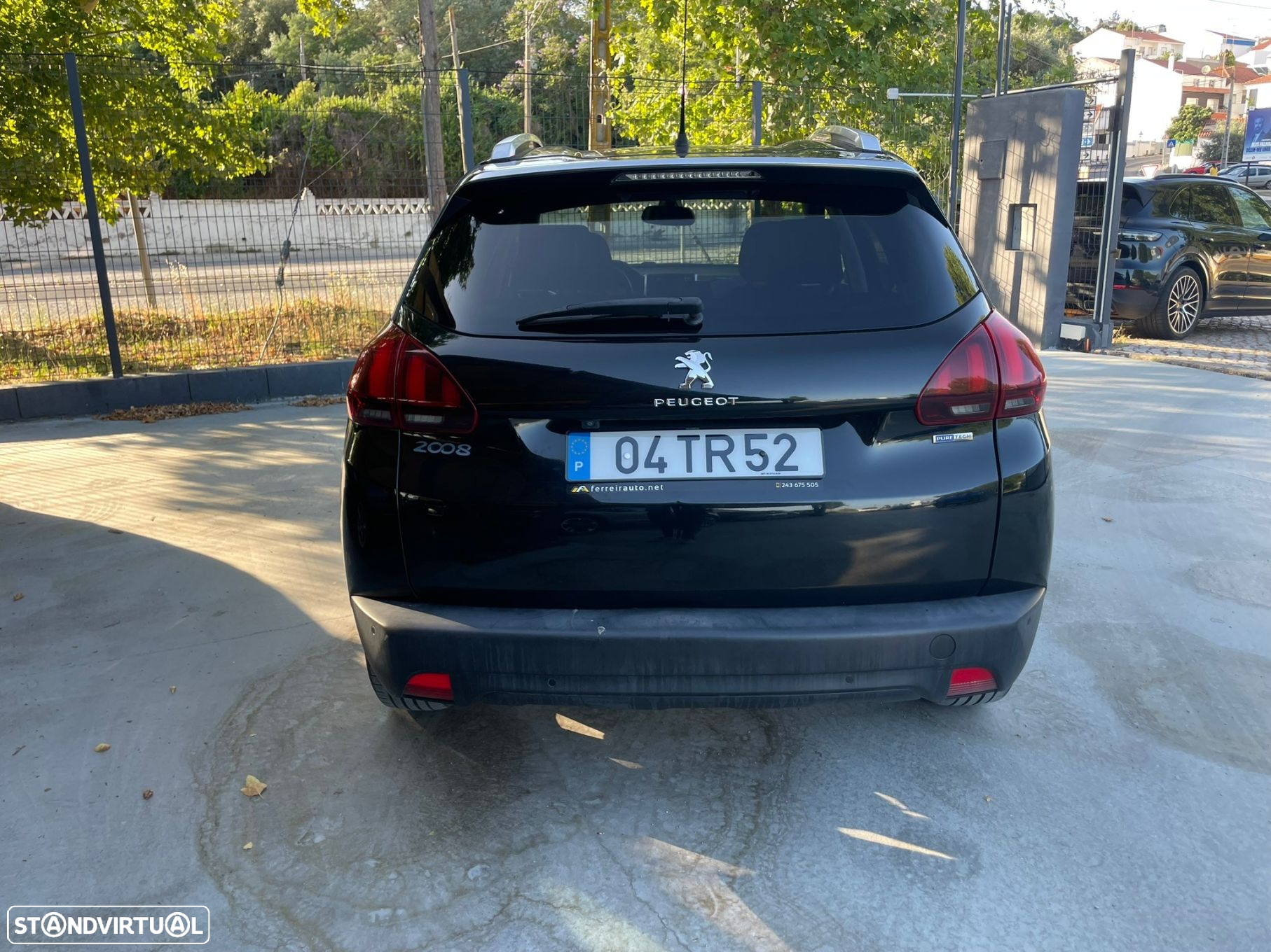 Peugeot 2008 1.2 PureTech Style - 3