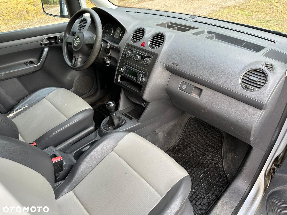 Volkswagen Caddy - 10